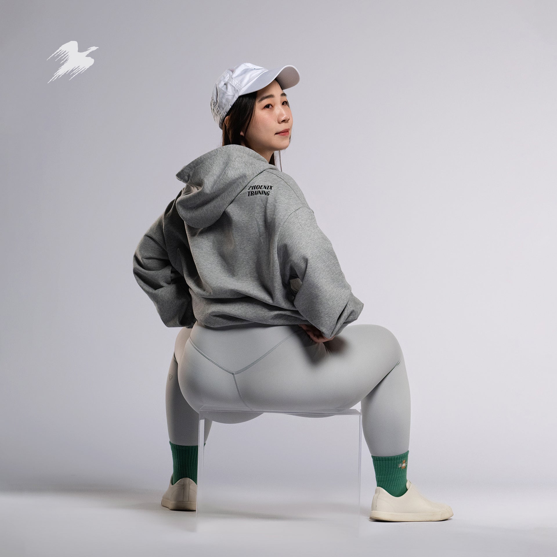 PHOENIX 灰階核心 帽T